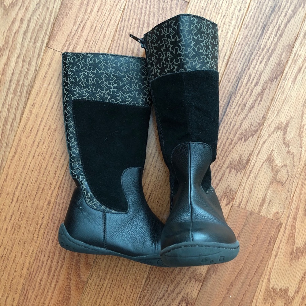 UMI kids size 12 Zip up boots